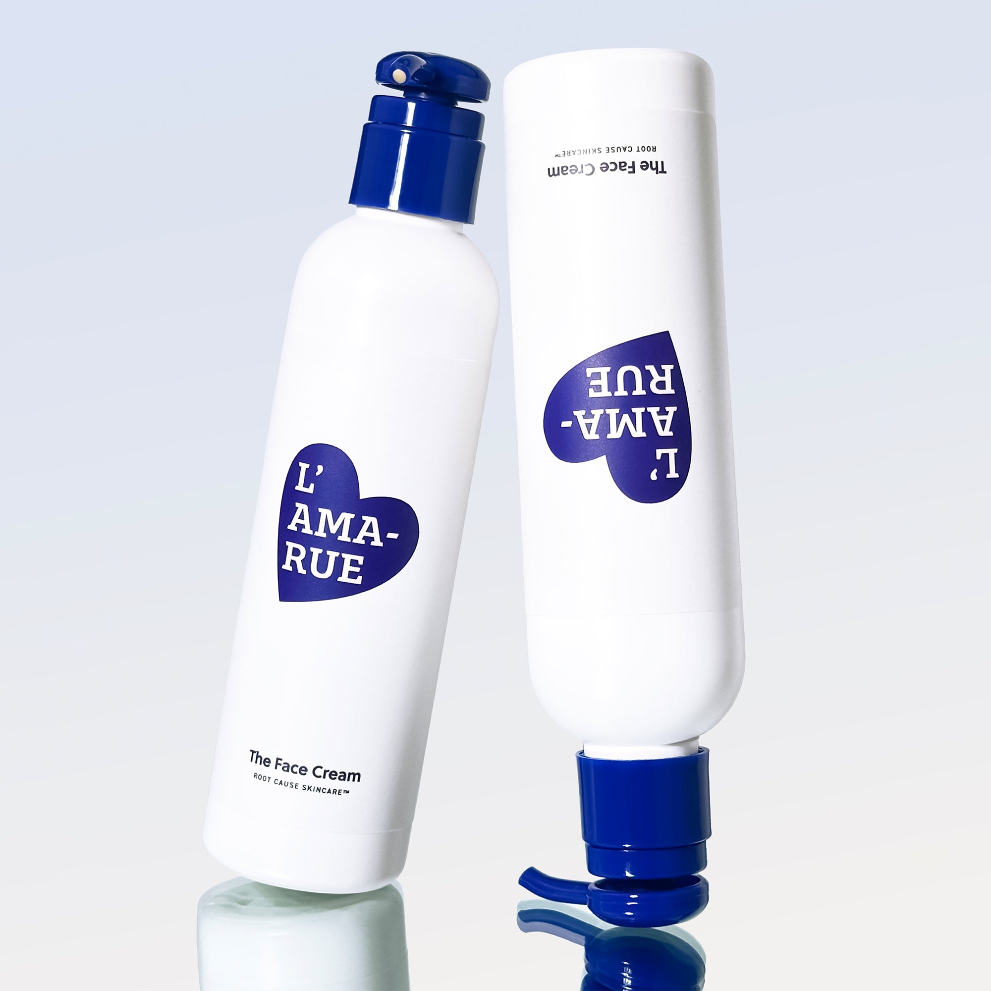 Blue toner bottle labeled 'L'AMARUE' with fig and plant illustrations.